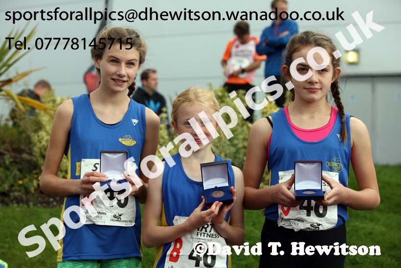 Girls under-13s Northern 6 and 4 Stage Road Relays. Photo: David T. Hewitson/Sports for All Pics